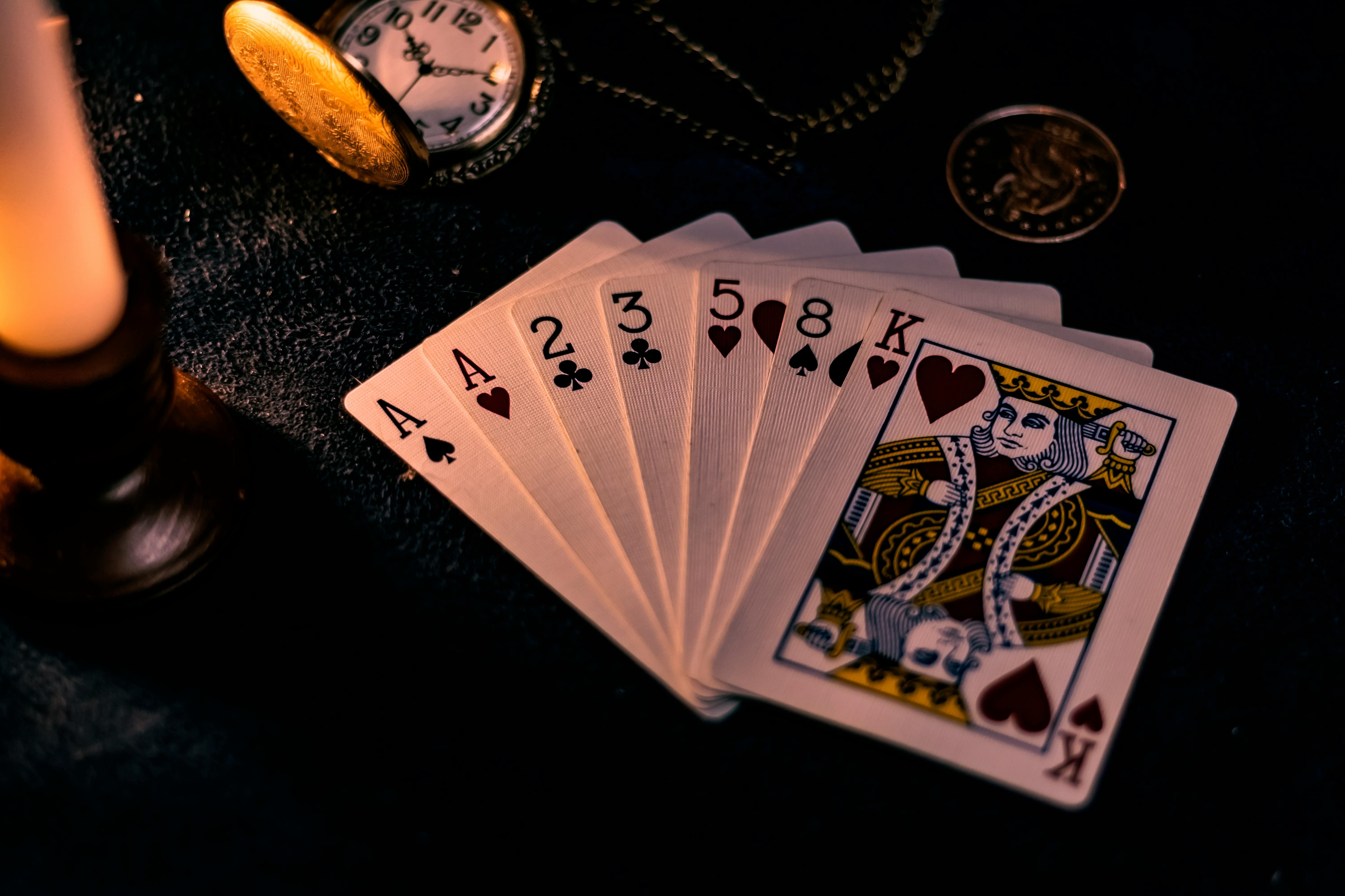 Meja permainan Ceme Online di studio xepher dengan dealer profesional